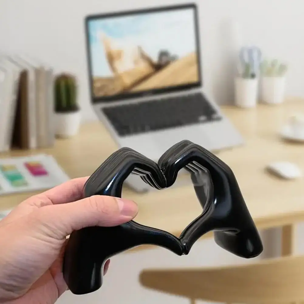 Minimalism Heart Gesture Sculpture Resin Abstract Hand Love Statue Figurine Home Living Room Desktop Decoration Accessories Minimalism Heart Gesture Sculpture Resin Abstract Hand Love Statue Figurine Home Living Room Desktop Decoration Accessories
