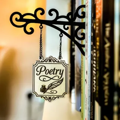 Ταμπέλες βιβλιοθήκης <br><sub>Book Nook Tavern Signs</sub></br>